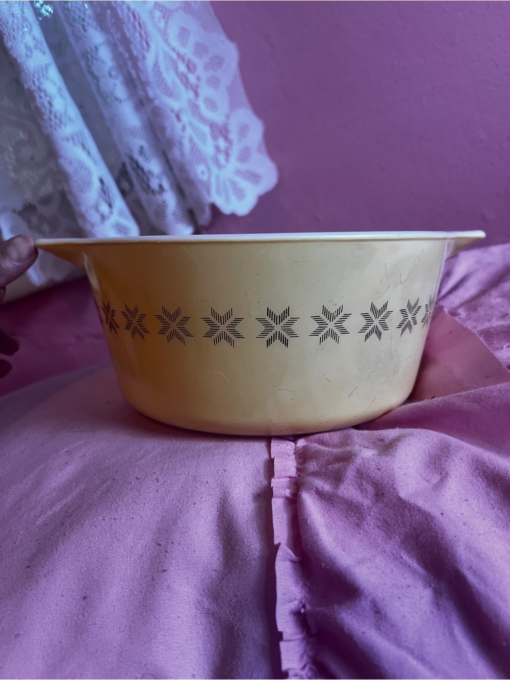 Vintage Pyrex Town and Country Cinderella Bowl